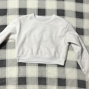 crop top white crewneck